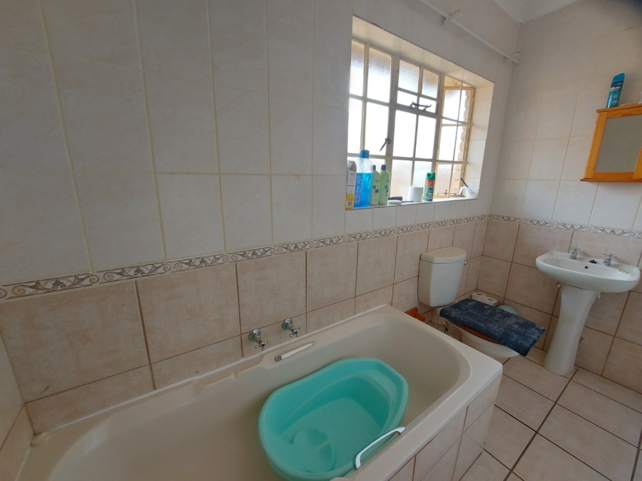 3 Bedroom Property for Sale in Groenvlei Sh Free State